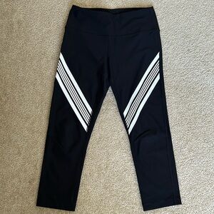 Women’s Black and White Striped Leggings Size Small